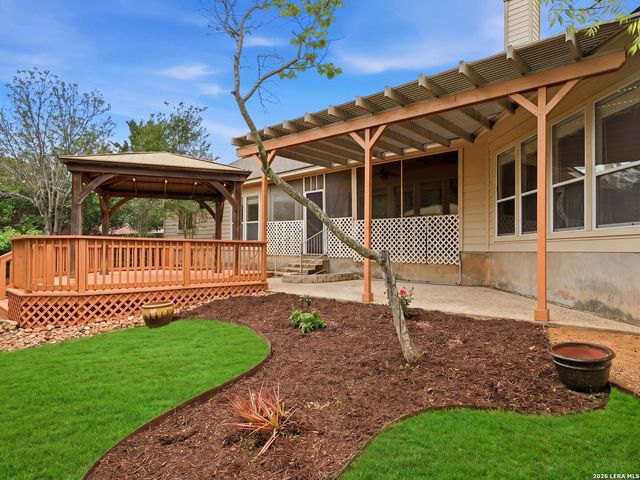 9406 Potters Point, Helotes, TX 78023