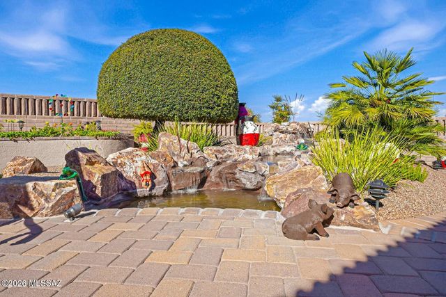 1049 W Placita Refinada, Green Valley, AZ 85614