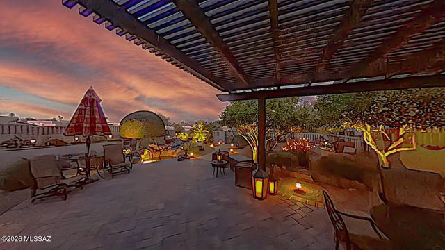 1049 W Placita Refinada, Green Valley, AZ 85614