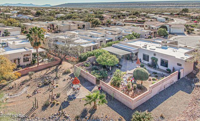 1049 W Placita Refinada, Green Valley, AZ 85614