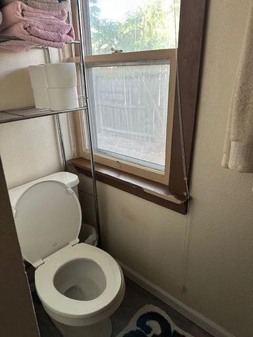 103 E Madison Street, Pittsburg, KS 66762