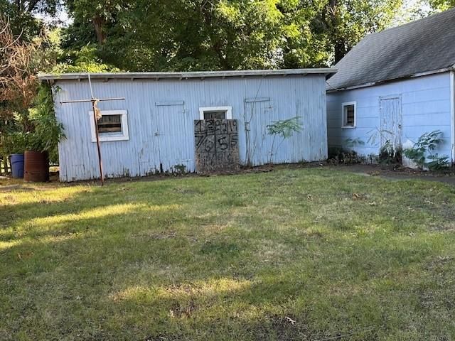 103 E Madison Street, Pittsburg, KS 66762