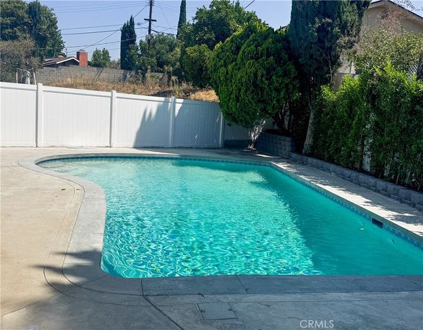 13131 Crewe, North Hollywood, CA 91605