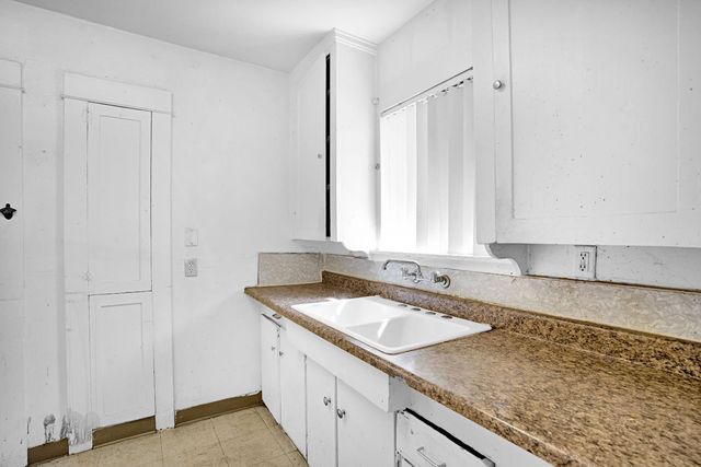 1026 N Arthur Avenue, Fresno, CA 93728