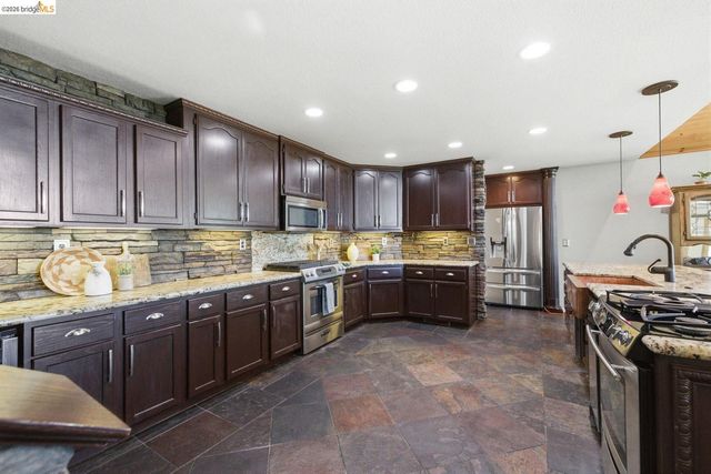 19722 Westview DR, Twain Harte, CA 95383