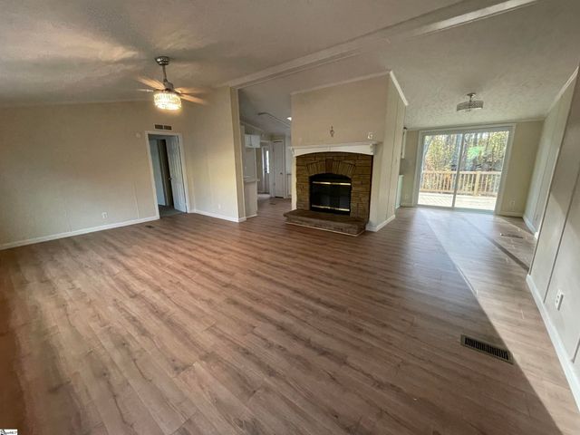 162 Pleasant Cove Drive, Woodruff, SC 29388