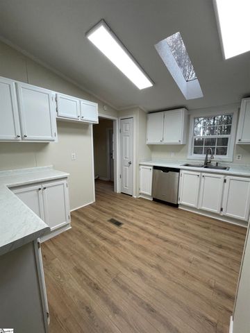 162 Pleasant Cove Drive, Woodruff, SC 29388