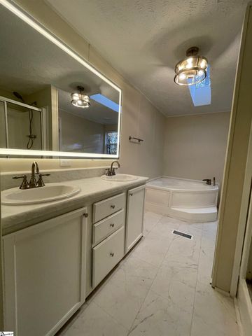 162 Pleasant Cove Drive, Woodruff, SC 29388