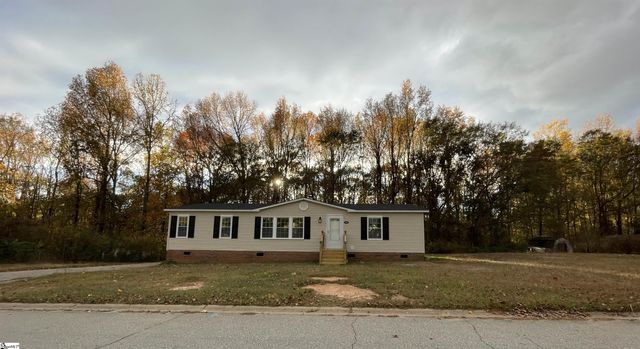 162 Pleasant Cove Drive, Woodruff, SC 29388