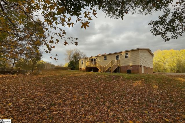 162 Pleasant Cove Drive, Woodruff, SC 29388