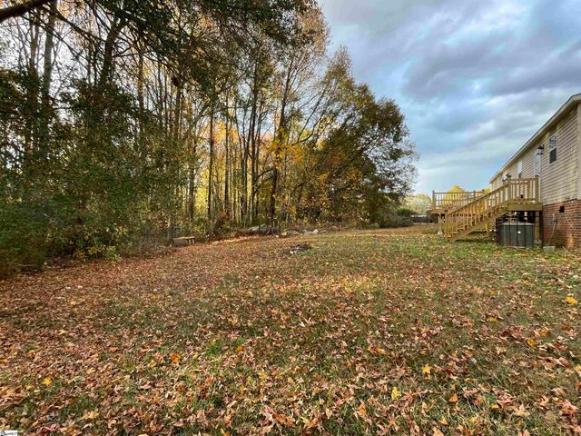 162 Pleasant Cove Drive, Woodruff, SC 29388