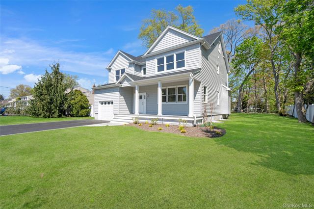 969 Manor Lane, Bay Shore, NY 11706