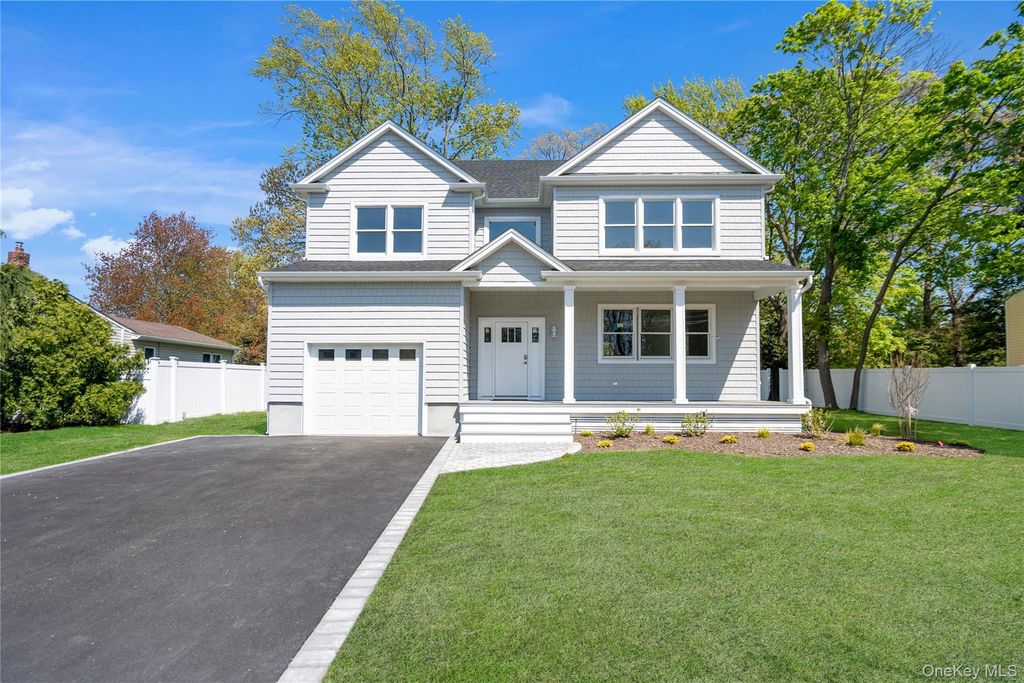 969 Manor Lane, Bay Shore, NY 11706