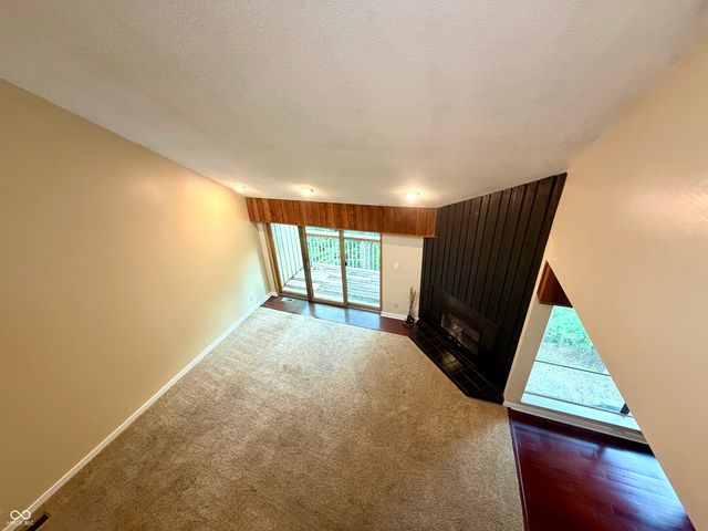 9451 S Pointe Lasalles Drive S 63, Bloomington, IN 47401
