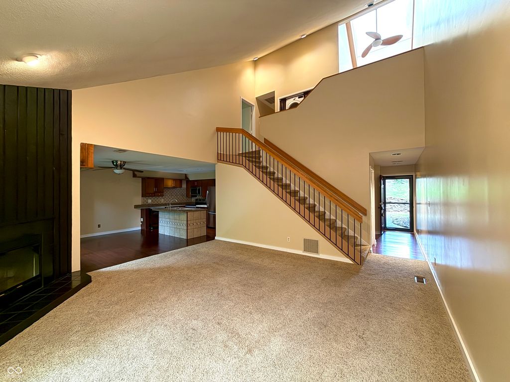 9451 S Pointe Lasalles Drive S 63, Bloomington, IN 47401