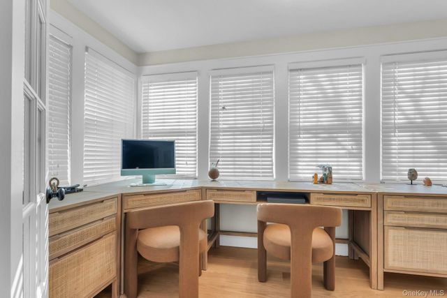 32 Katherine Street, Locust Valley, NY 11560