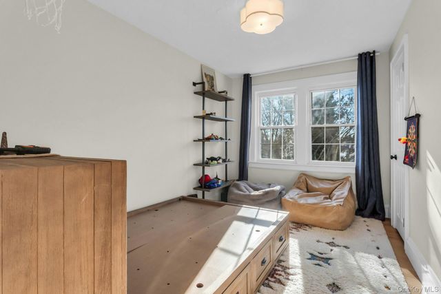 32 Katherine Street, Locust Valley, NY 11560