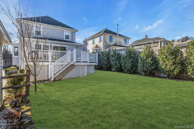 32 Katherine Street, Locust Valley, NY 11560