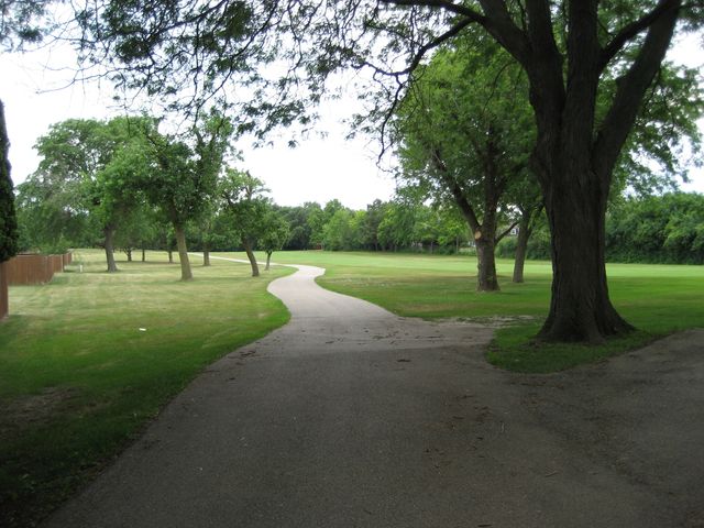 1980 Huntington Boulevard, Hoffman Estates, IL 60169
