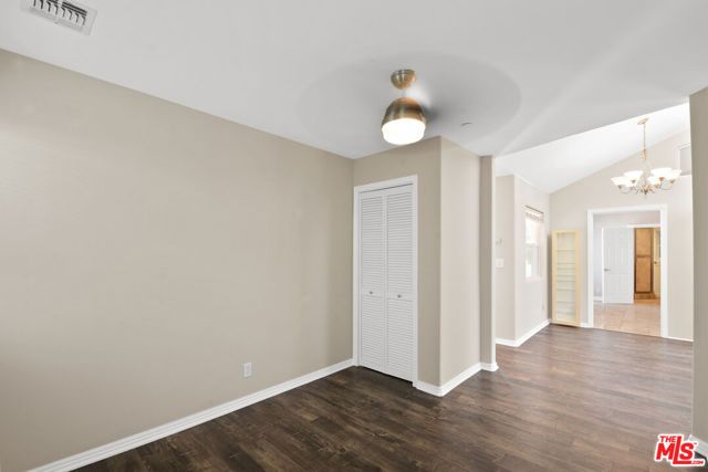 15426 Camarillo Street, Sherman Oaks, CA 91403