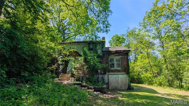 400 Brookside Drive, Caseyville, IL 62232