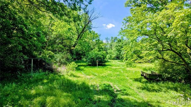 400 Brookside Drive, Caseyville, IL 62232