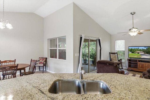 9735 W DUNNELLON ROAD, Crystal River, FL 34428