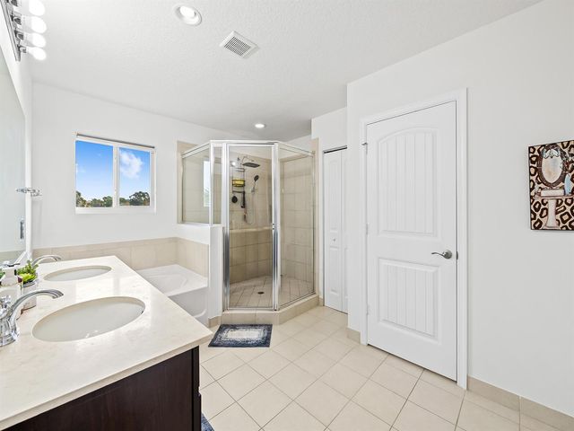 6830 Langdon Way, Lake Worth, FL 33463