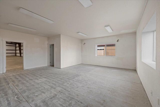 111 Trout Way, White City, OR 97503