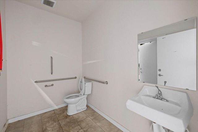 111 Trout Way, White City, OR 97503