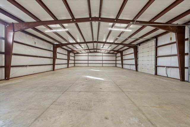 111 Trout Way, White City, OR 97503