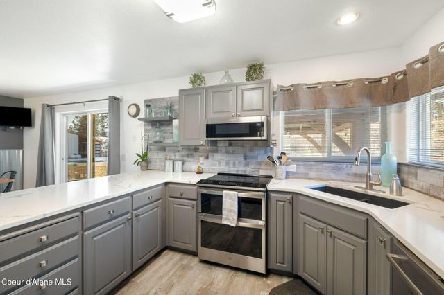 3206 N LODGEPOLE ROAD, Coeur D'alene, ID 83815