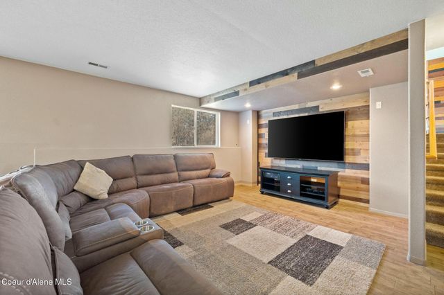 3206 N LODGEPOLE ROAD, Coeur D'alene, ID 83815