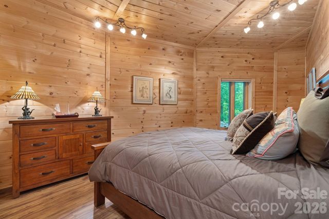 140 Slim Ridge, Maggie Valley, NC 28751