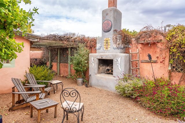 134 Duran B, Santa Fe, NM 87501