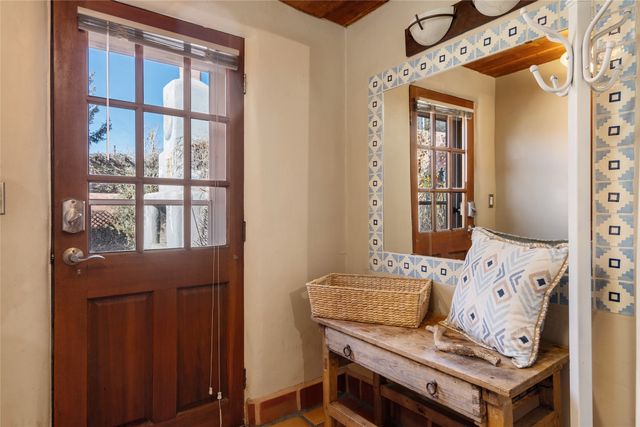 134 Duran B, Santa Fe, NM 87501