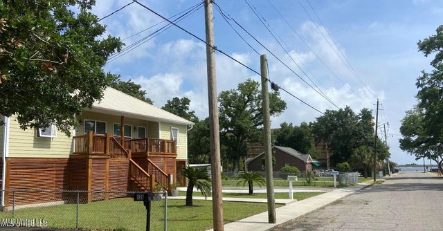 132 Keller Avenue, Biloxi, MS 39530
