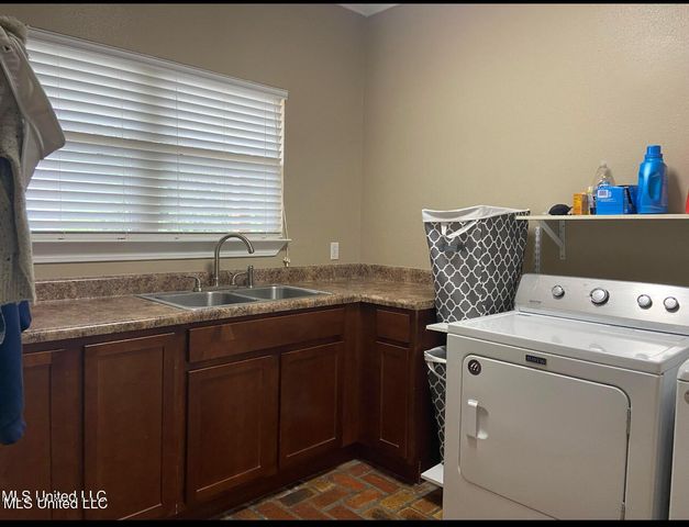 132 Keller Avenue, Biloxi, MS 39530