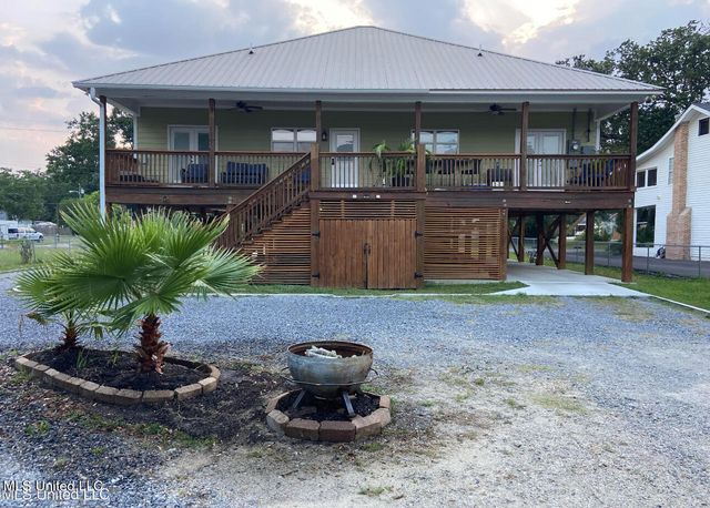 132 Keller Avenue, Biloxi, MS 39530