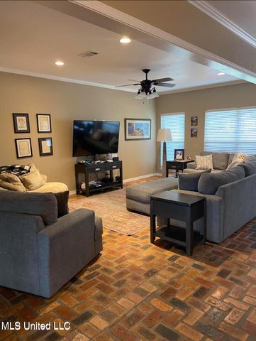 132 Keller Avenue, Biloxi, MS 39530
