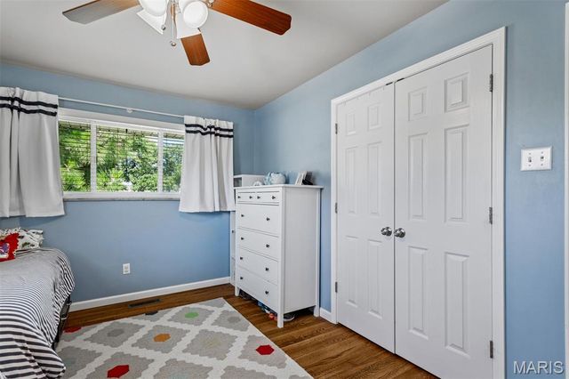 10522 Roxanna Drive, St Louis, MO 63128