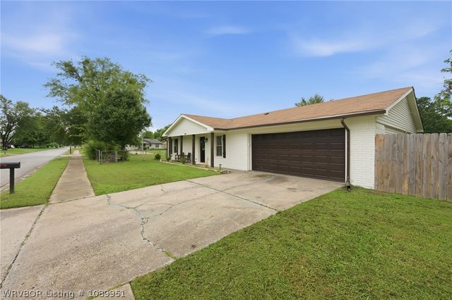 8500 S 35th Terrace, Fort Smith, AR 72908