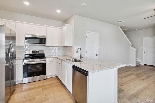 15526 Suess Hill, San Antonio, TX 78253