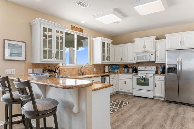 200 Mobile, Crystal Beach, TX 77650