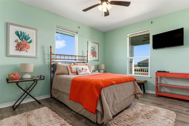 200 Mobile, Crystal Beach, TX 77650