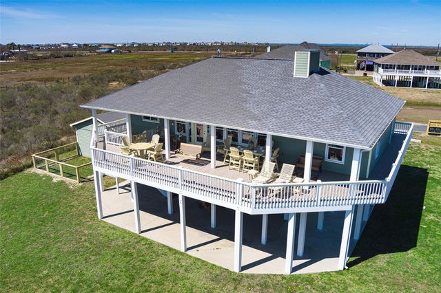 200 Mobile, Crystal Beach, TX 77650