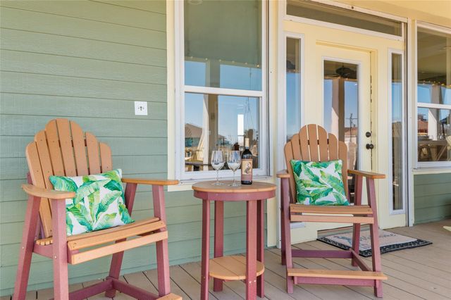 200 Mobile, Crystal Beach, TX 77650