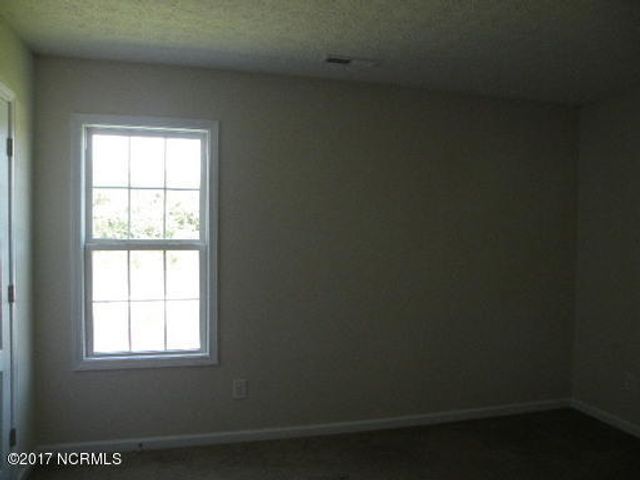 2806 Weathersby Drive, New Bern, NC 28562