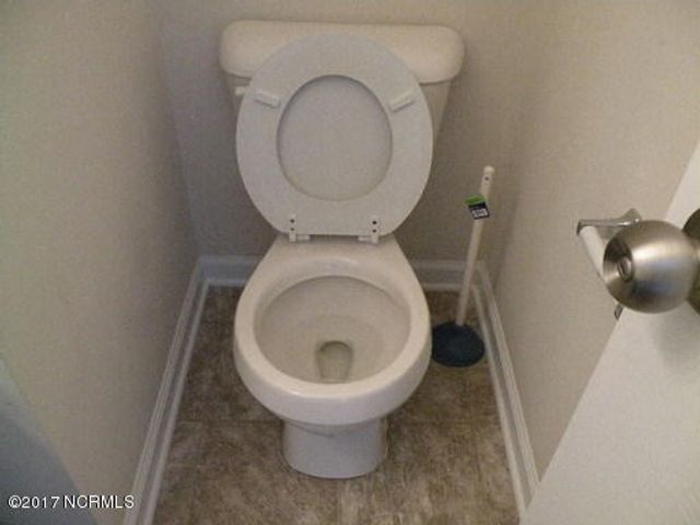 2806 Weathersby Drive, New Bern, NC 28562