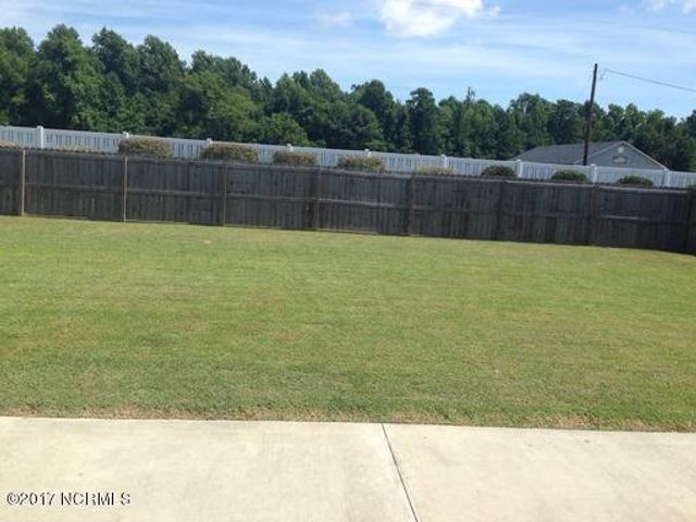 2806 Weathersby Drive, New Bern, NC 28562